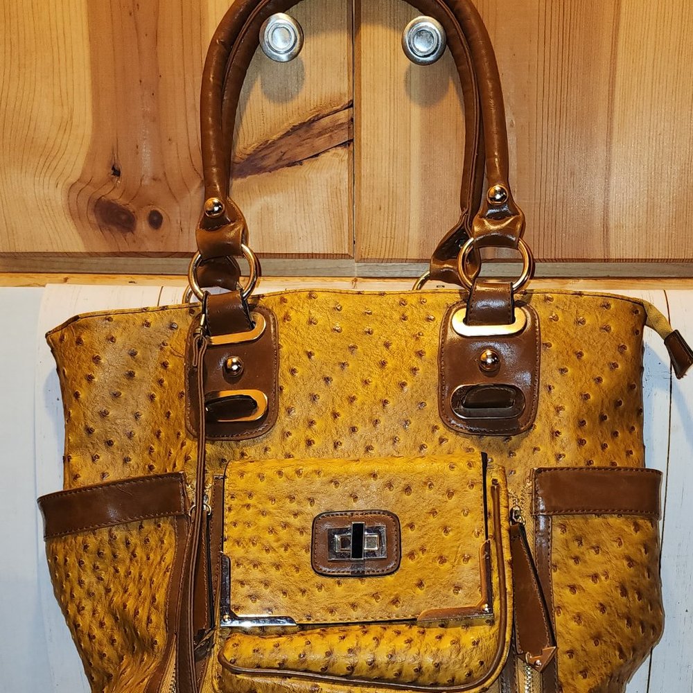 OSTRICH BAG super clean never been used